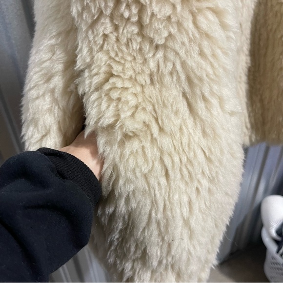 Conner Ives | NWT! Fur Chubby Gilet Size: Medium - Picture 8 of 9